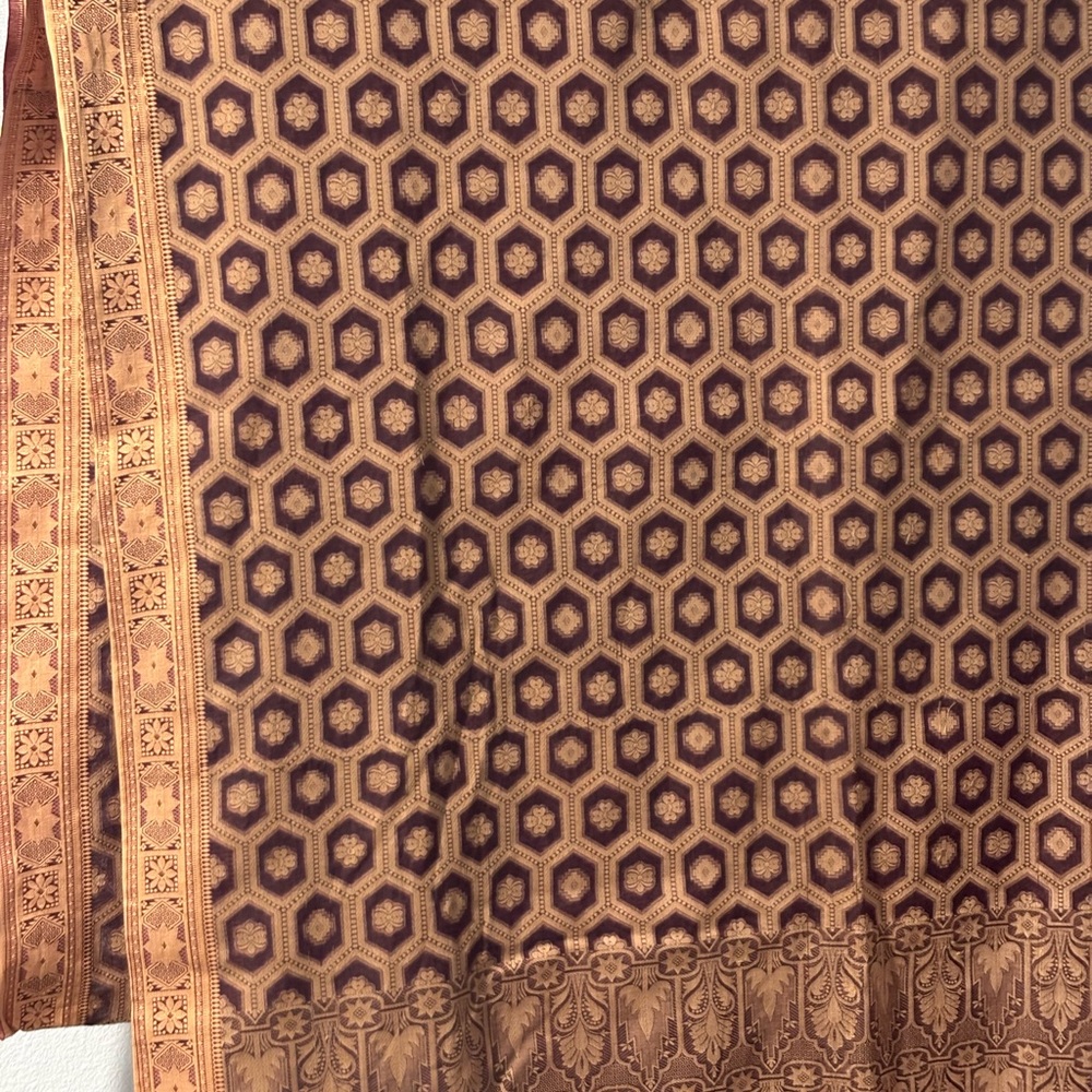 Geometric Patterned Brown cotton Sari